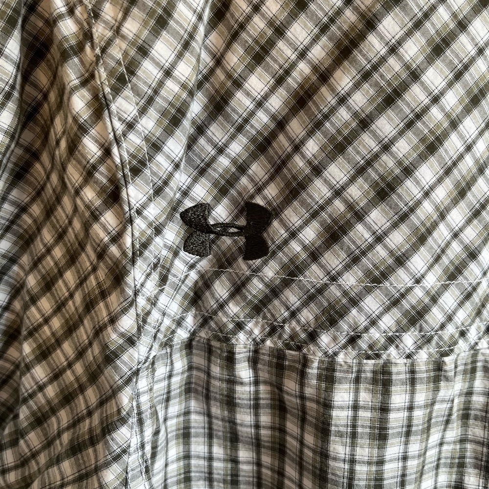 Men’s Green Under Armour Plaid Casual Button Up Short Sleeve Shirt Size L - Picture 4 of 5